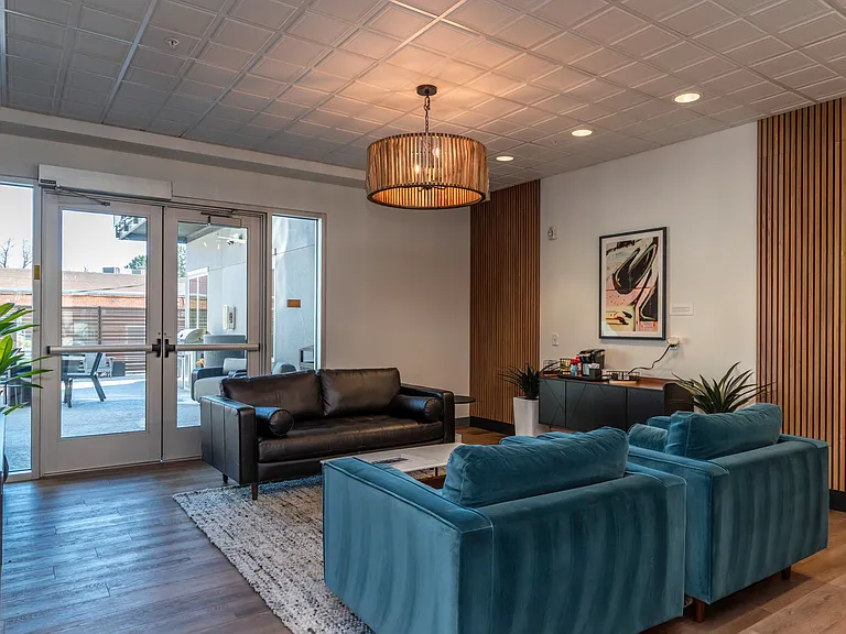 1707 Walnut St #303 — Photo 32
