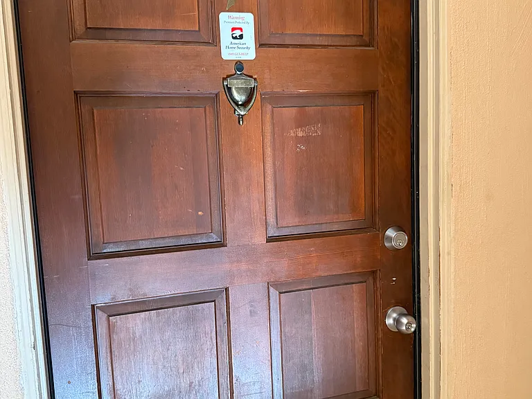 1512 Butler Ave #7 — Photo 4