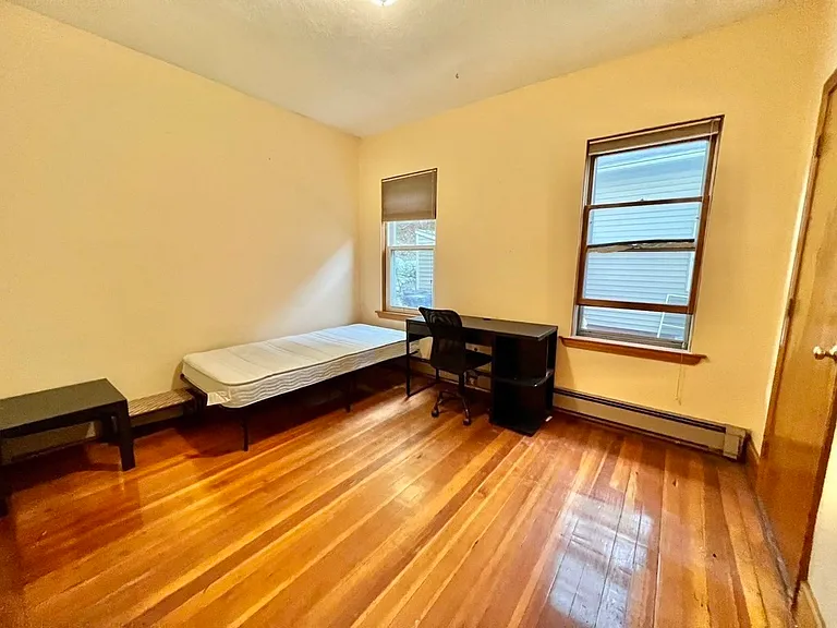 558 Washington St #1 — Photo 15
