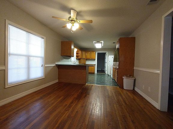 5th image of 316 N Pearl St