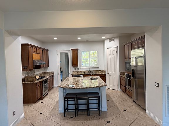 3rd image of 22026 Sagebrook Rd