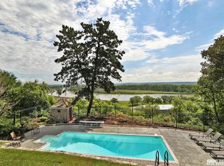 9645 N 29th St, Omaha, NE 68112