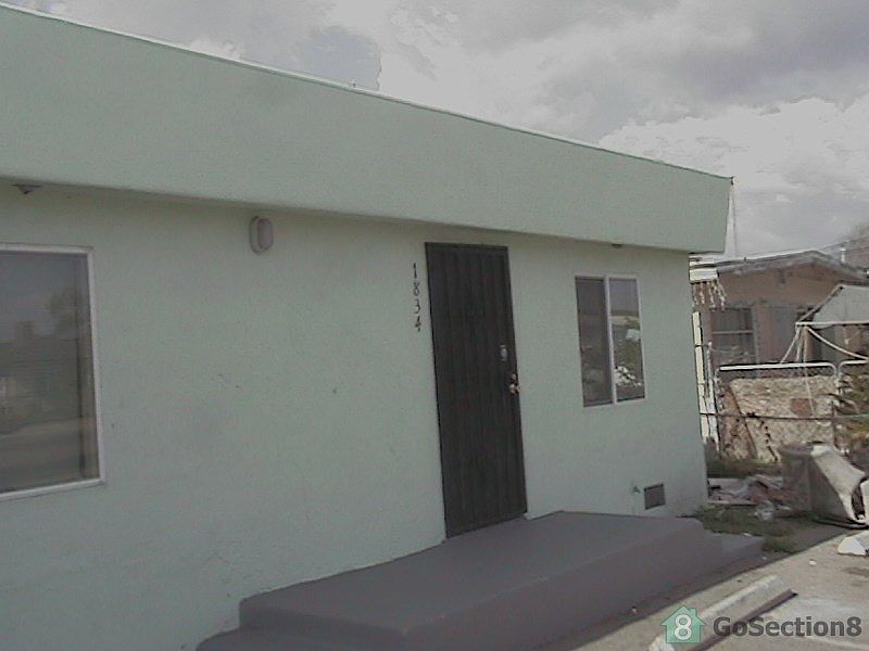 1st image of 1834 Skyline Dr