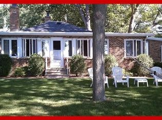 W9419 Ripley Rd, Cambridge, WI 53523
