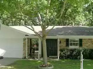 2911 Lisa Ln, Arlington, TX 76013