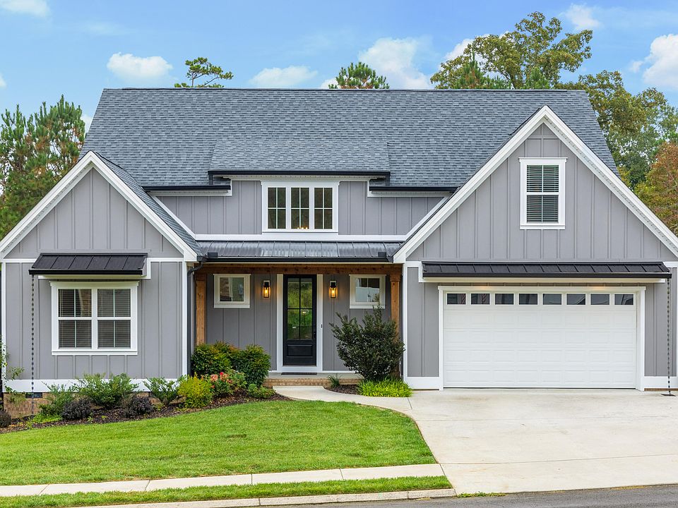 1st image of 210 Stonebridge Ln NE