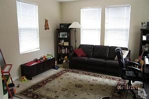3rd image of 8139 Quartz St