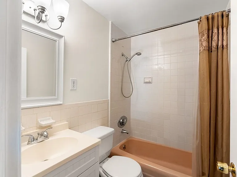 87 Cedar St #5 — Photo 27