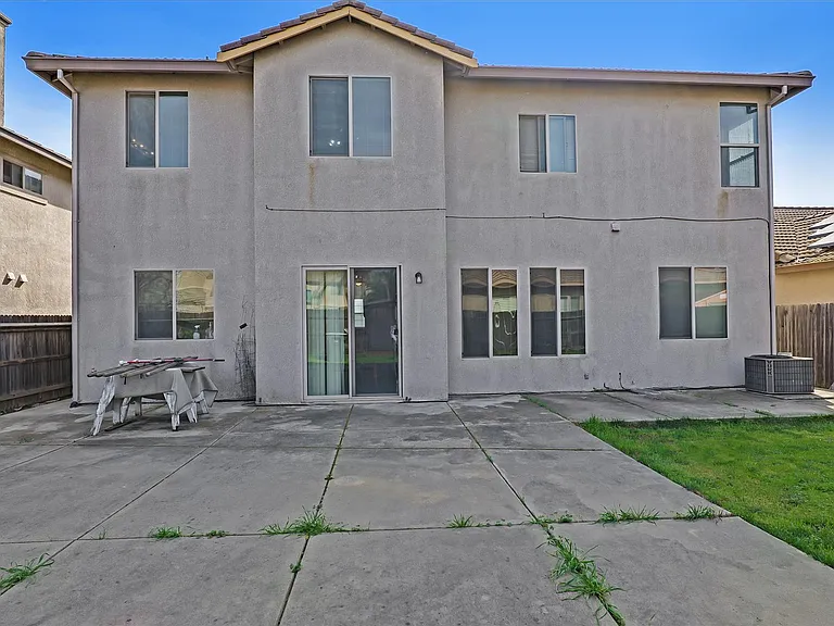 2107 Expedition Way — Photo 35