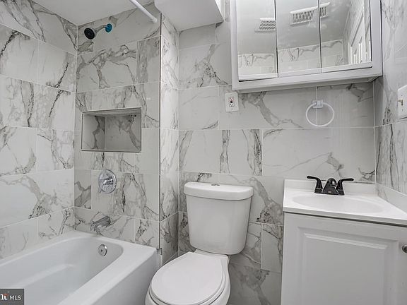 5th image of 1523 Park Rd NW APT B2