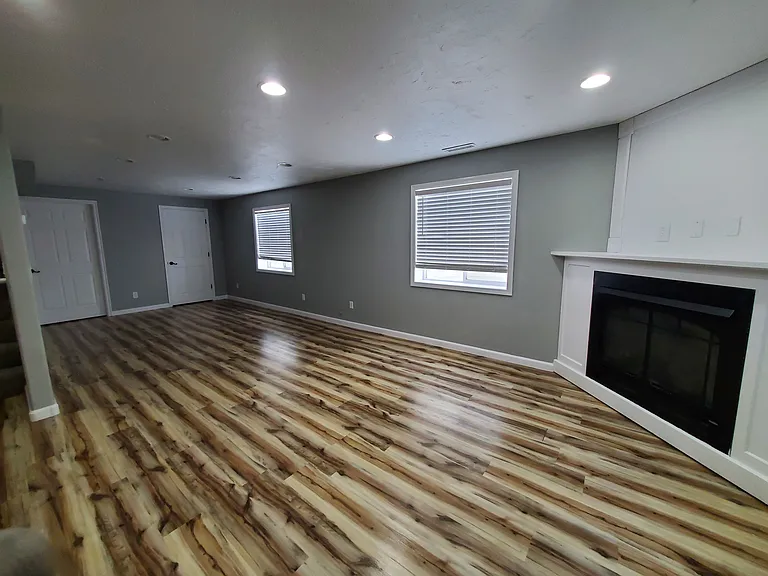 648 S Holladay Dr — Photo 13