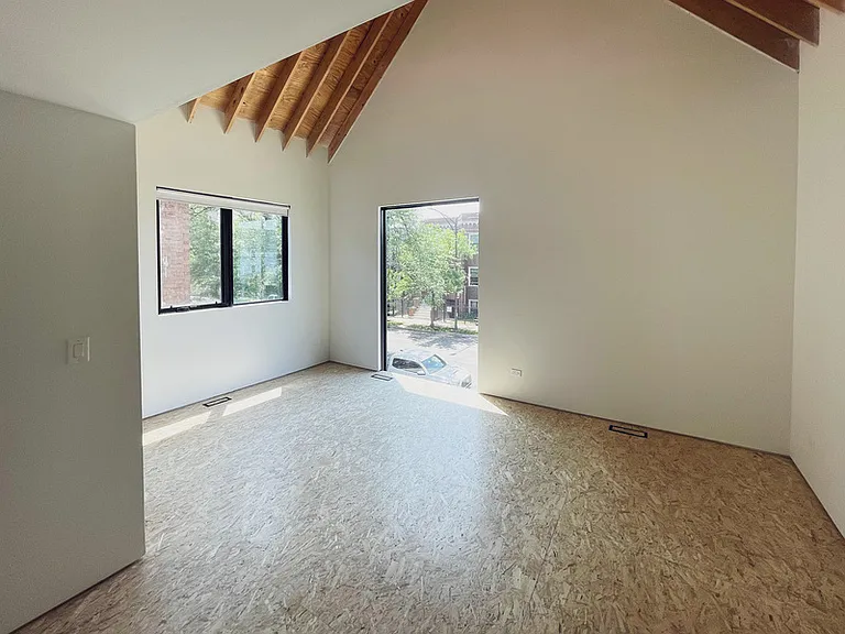 2129 N Kimball Ave #B — Photo 6