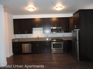 17 SE 63rd Ave APT 101, Portland, OR