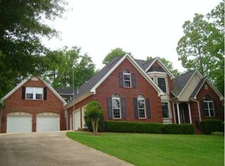 185 Preswick Park Dr, Newnan, GA 30265