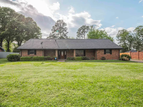 1805 Saint Joseph Pl, Monroe, LA 71201