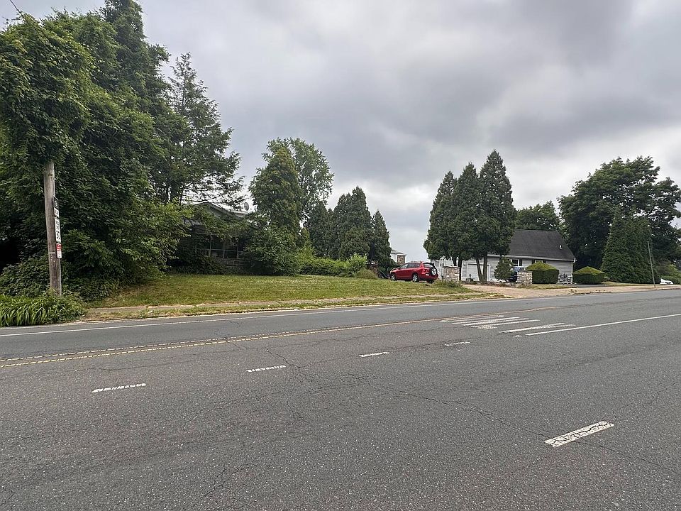2nd image of 9743 Verree Rd