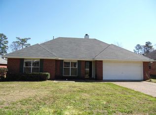 708 Hope Farm Dr, Ridgeland, MS 39157