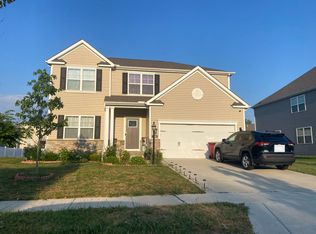 613 Timber Valley Dr, Pataskala, OH 43062