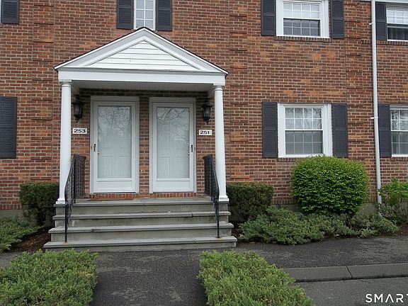 2nd image of 251 Bridge Street #251