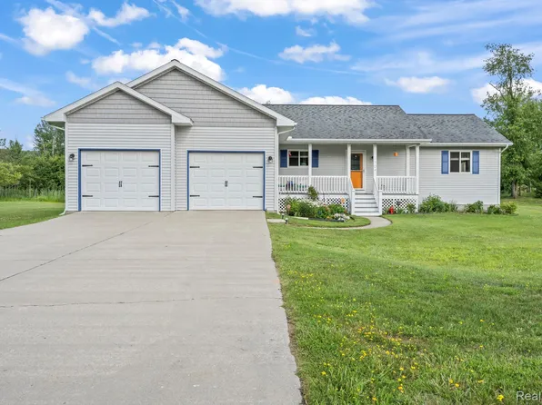 704 Manning Ln, East Tawas, MI 48730