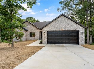 5 Florence Cir, Bella Vista, AR 72715