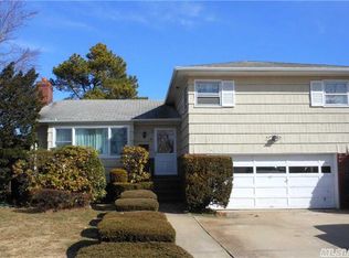 78 Nassau Rd, Massapequa, NY 11758