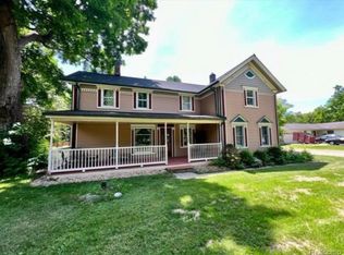 611 W Livingston Rd, Highland, MI 48357