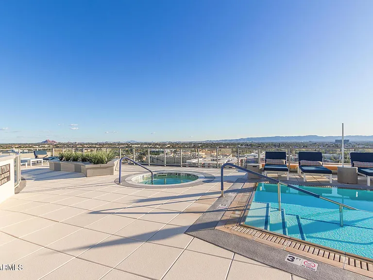 2211 E Camelback Rd #106 — Photo 25