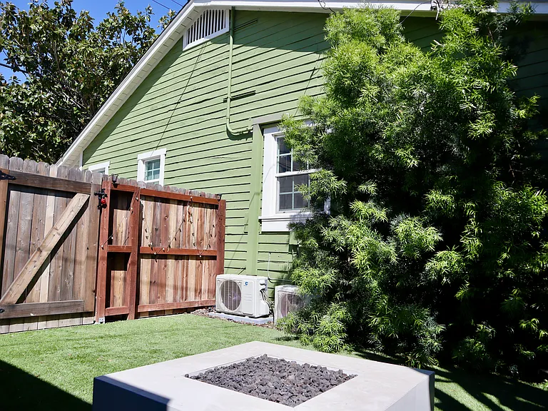 Backyard with Fire pit & BBQ