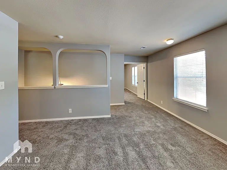 8606 Eagle Peak — Photo 11
