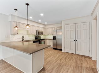 674 Saint Augustine Sq #D, Memphis, TN 38104