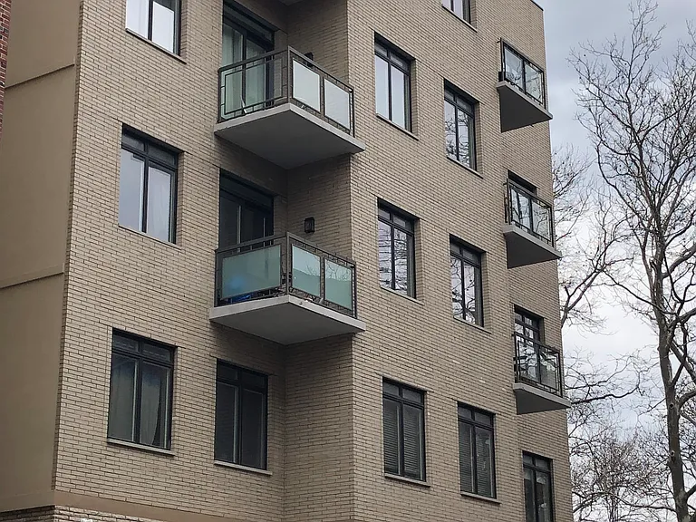 329 Sterling St #4E — Photo 15