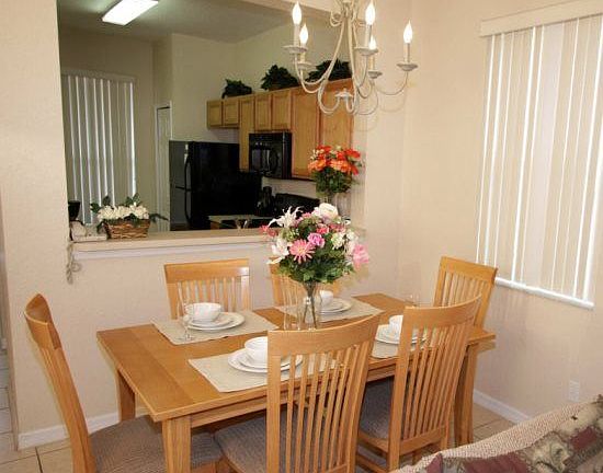 RO4T2705R-formal-dining-area-1