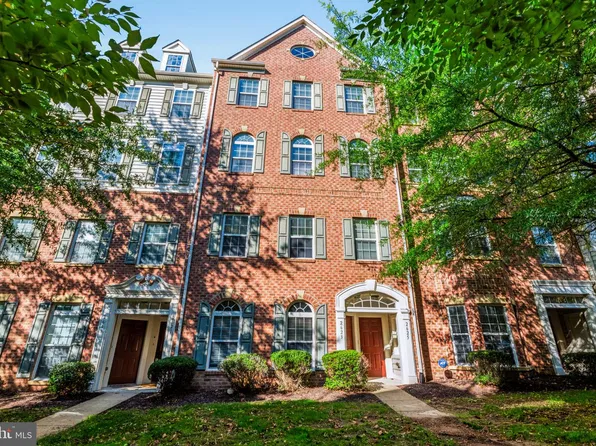 2625 Eastbourne Dr, Woodbridge, VA 22191