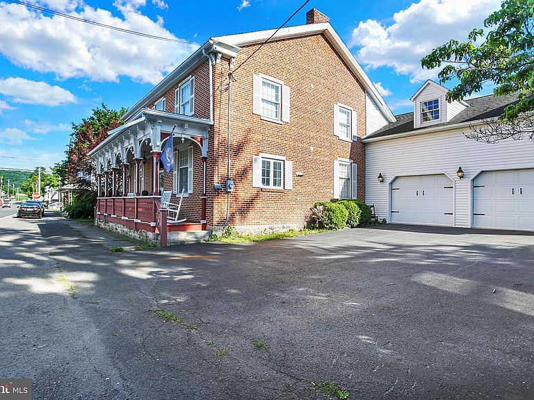 Listing photo 4