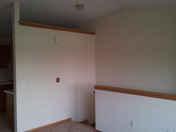 4th image of 2705 11th Pl Unit 911