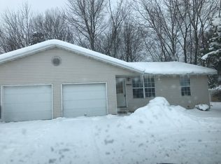 18909 174th Ave, Spring Lake, MI 49456