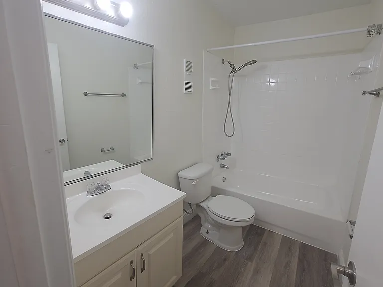 Full bathroom