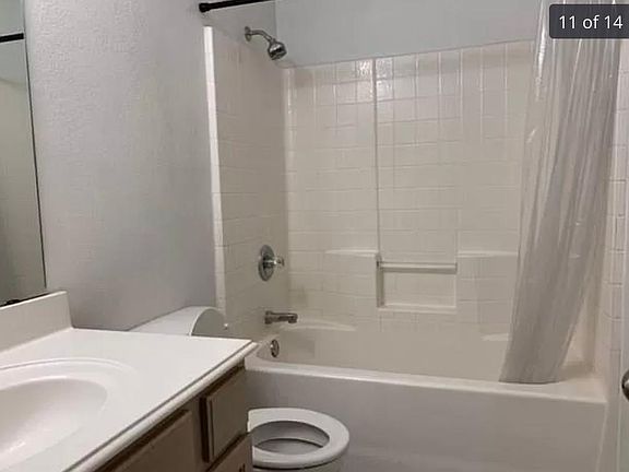 3rd image of 406 Flushing Quail Dr