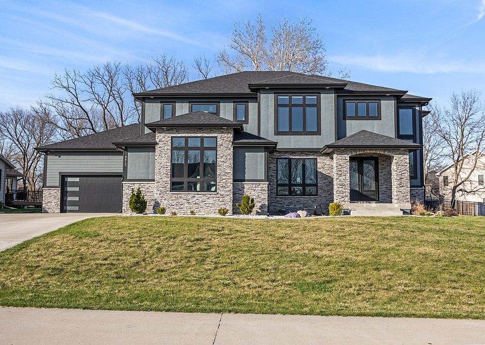 1st image of 7815 NW 79th Ln