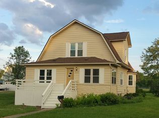 337 W Caroline St, Fenton, MI 48430