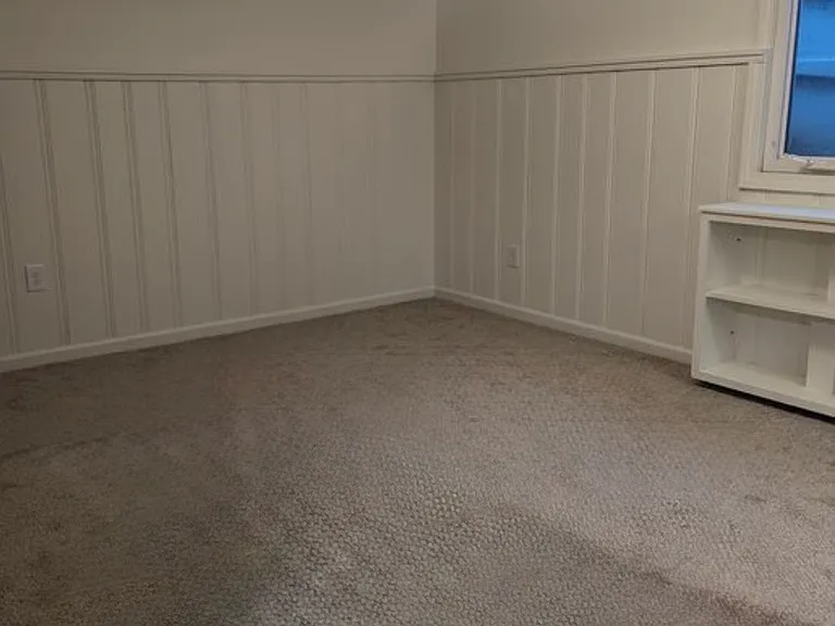 750 Elm Ct — Photo 10
