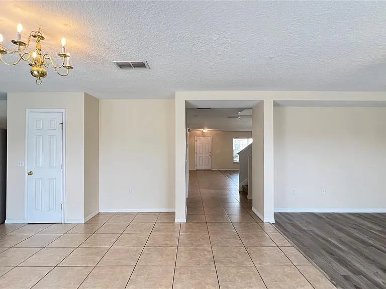 216 Verdi St — Photo 24
