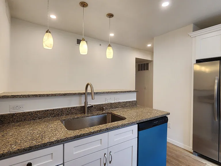 908 E Gorham St #2 — Photo 21