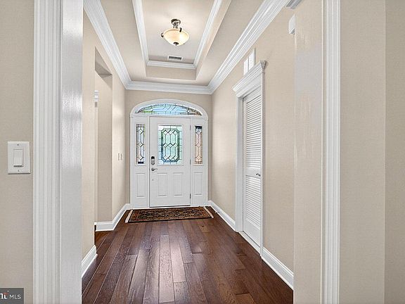 2nd image of 8 Tuscany Dr