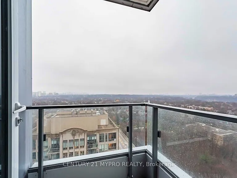395 Bloor St E #2008 — Photo 12