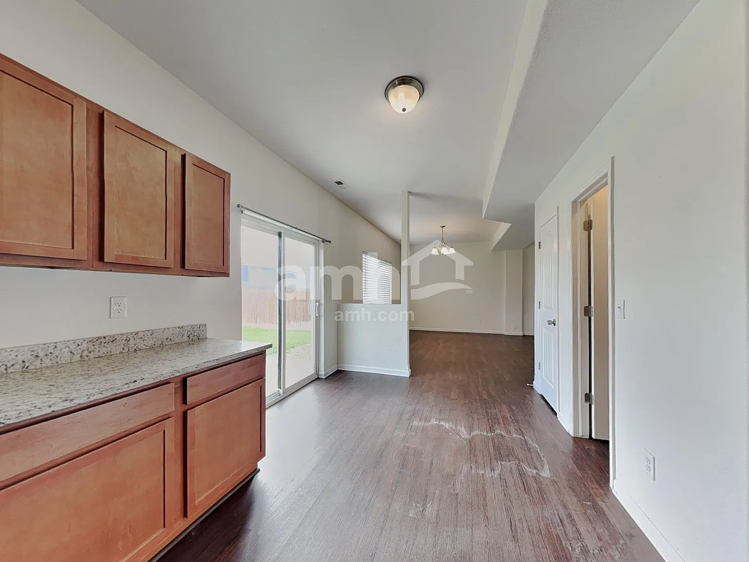 4 bed, 2.5 bath, 2188 sqft, $2,675 — Photo 4