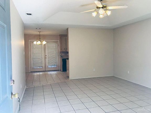 4th image of 720 Nightingale Ave APT A