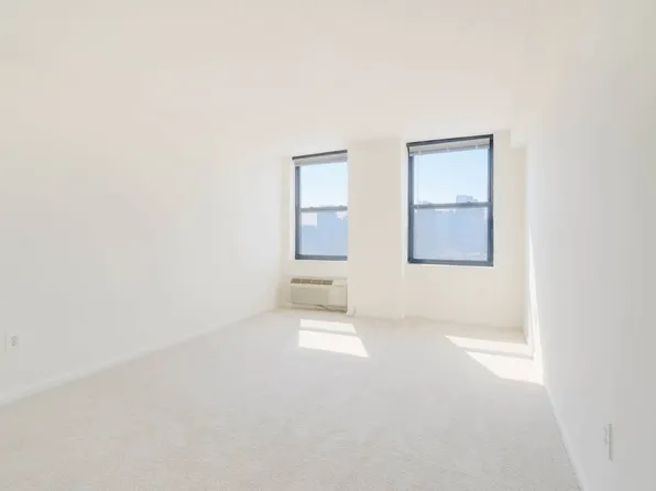 77 Park Avenue image 37 of 55