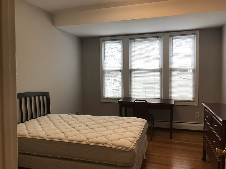 798 Orange St — Photo 13